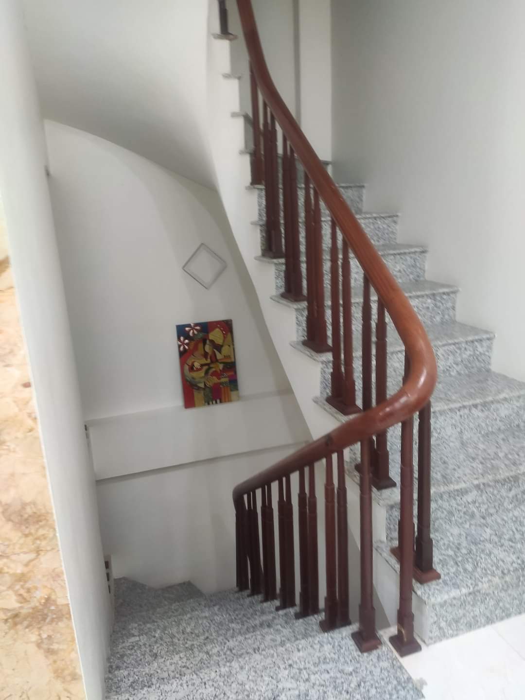 Cho thuê nhà căn góc, mới, Mai Hắc Đế, thang máy; vỉa hè 111m2* 5T- 44 Tr - Ảnh 2